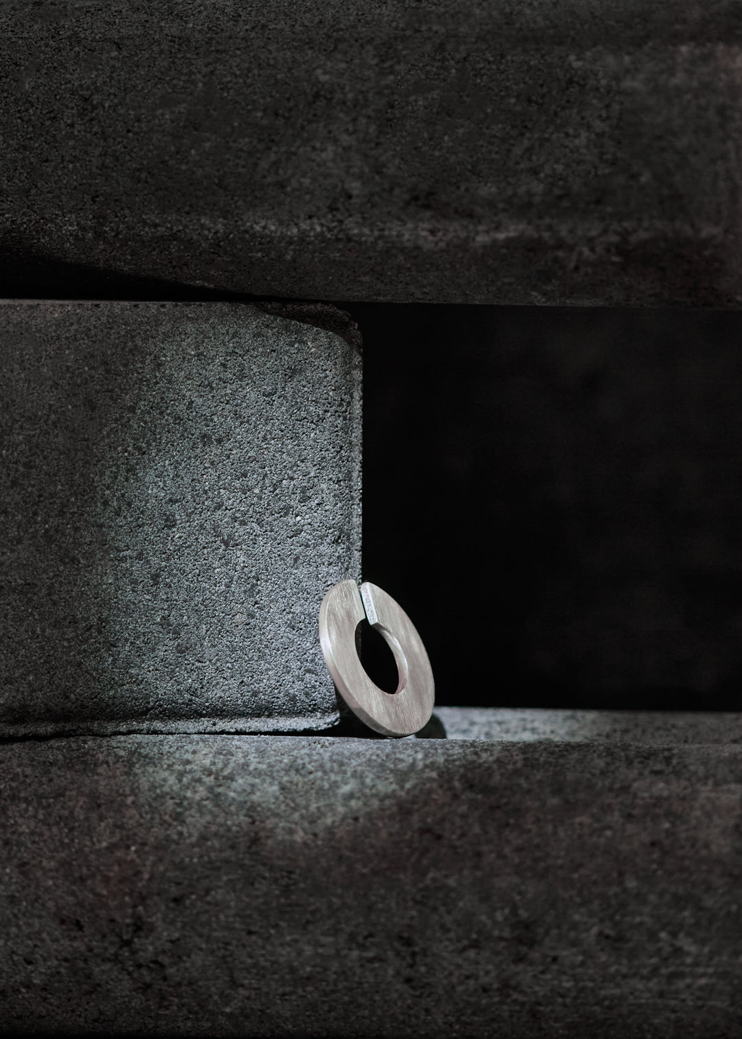 Silver Ear cuff Nour - Product Photo side